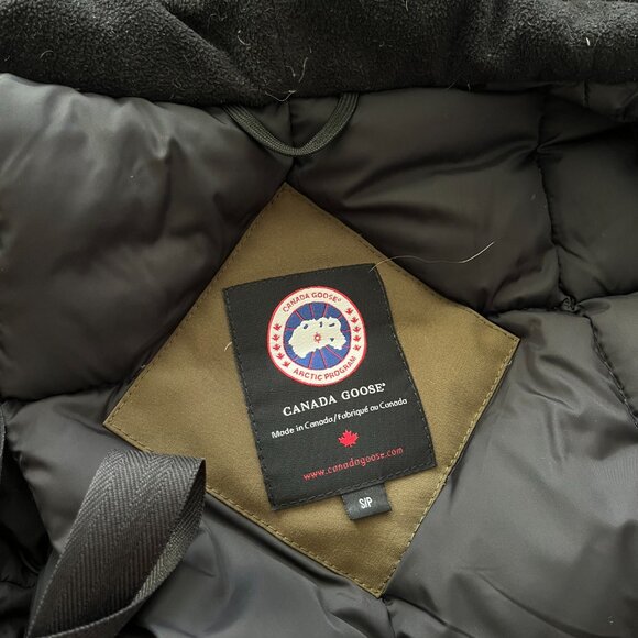 Like New Canada Goose Victoria Parka – Military Green, Women's Size S - Picture 12 of 15